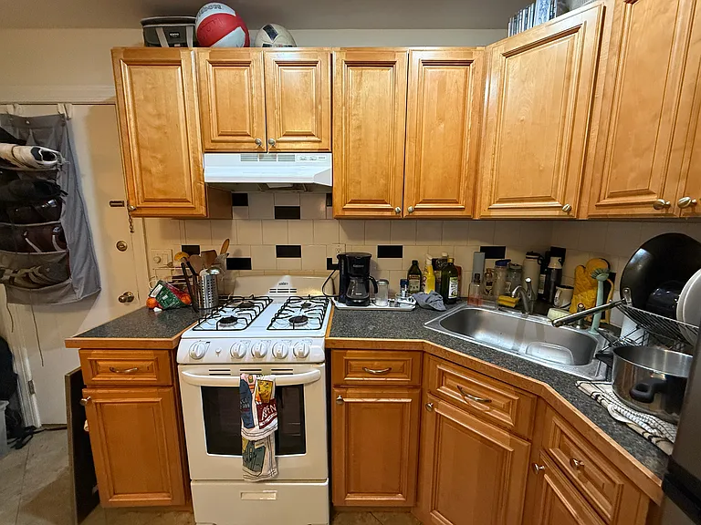 39 Glenridge Ave #6 — Photo 3