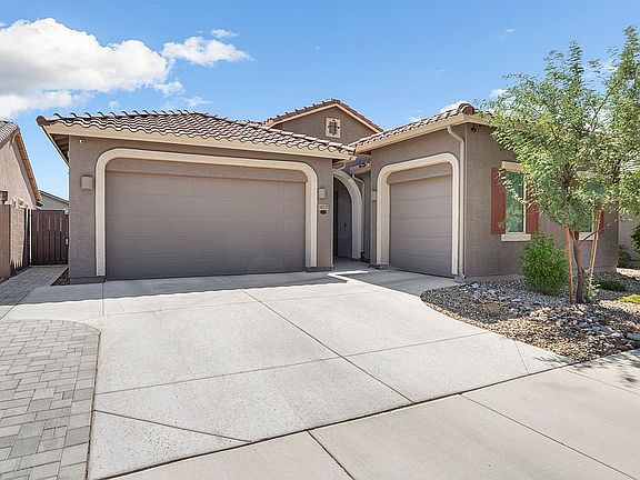 2nd image of 16747 W Cielo Grande Ave