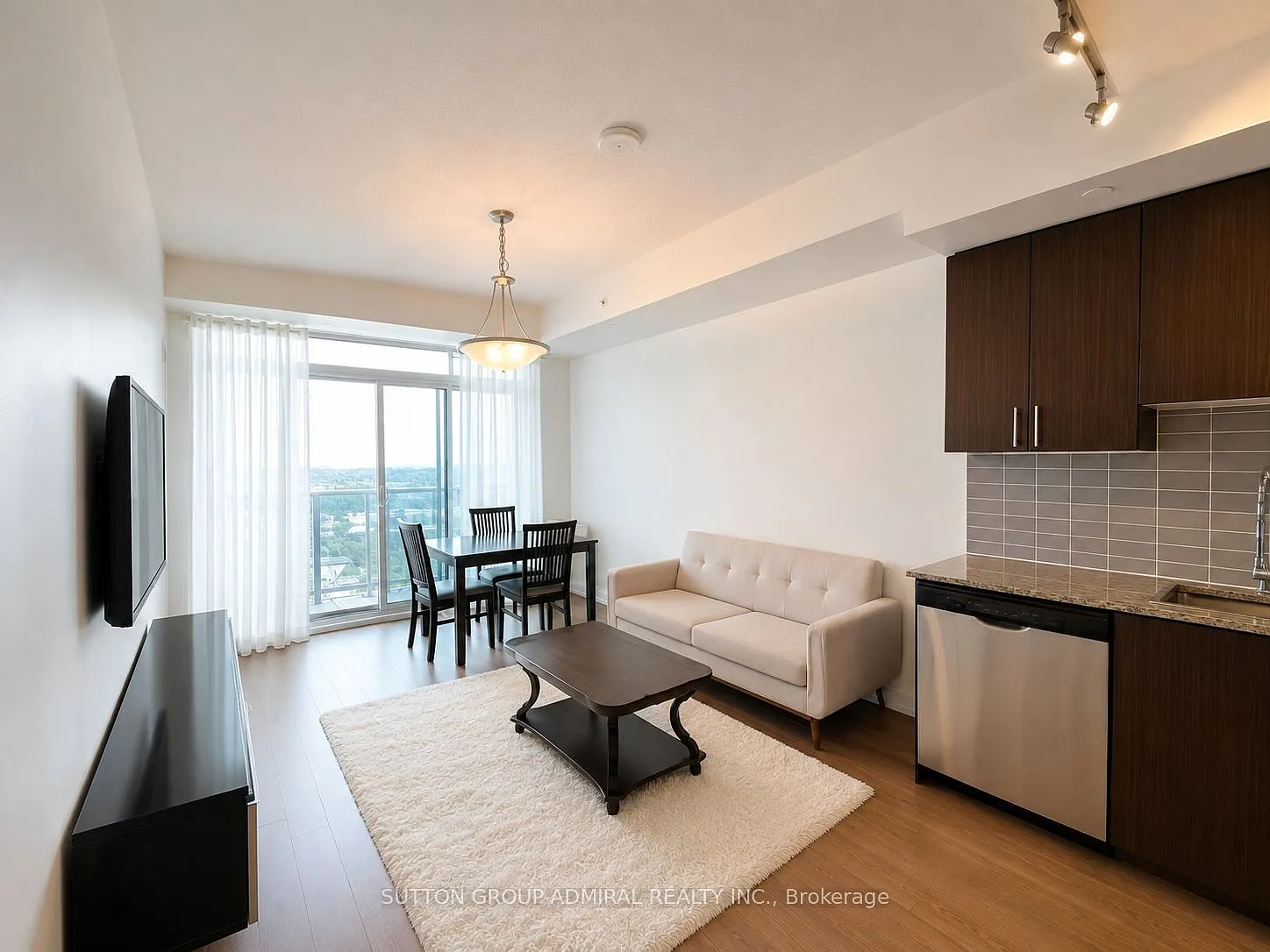 2 bed, $2,450 — Photo 2