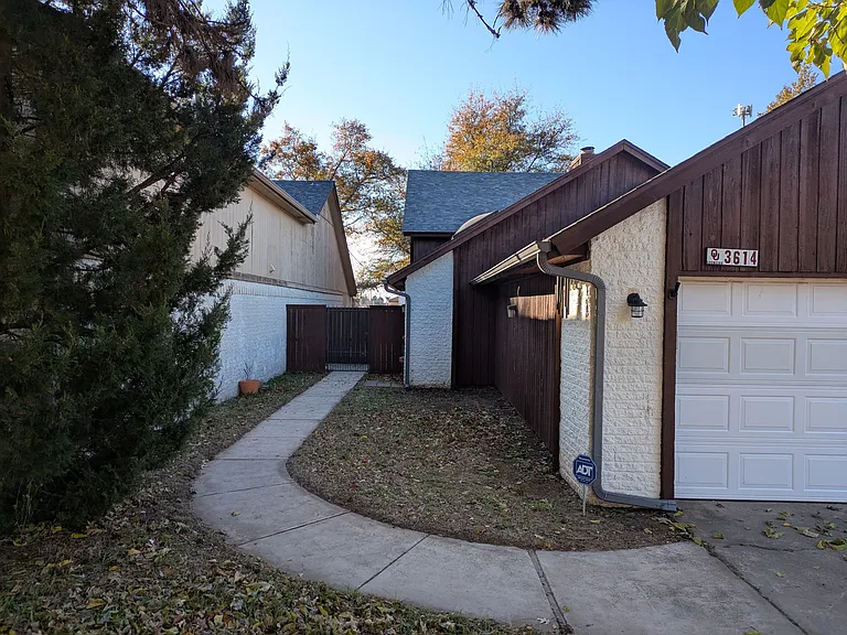 3614 River Oaks Dr — Photo 3