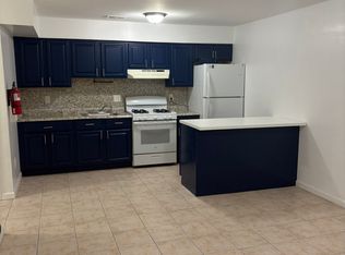 39 Stone St #1, Newark, NJ 07104