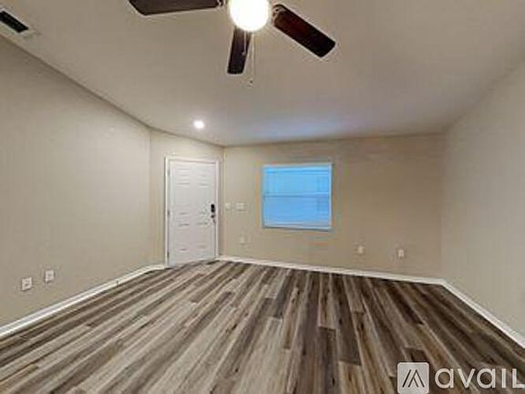 2nd image of 5074 Belmont Park Ln