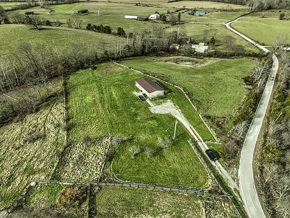 2nd image of 385 Mosby Creek Rd