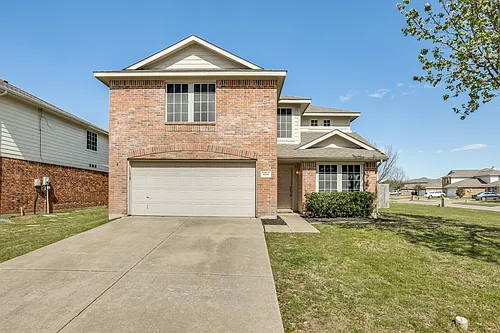 404 Oxford Dr Photo 1