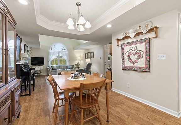5th image of 118 Windcrest Ct