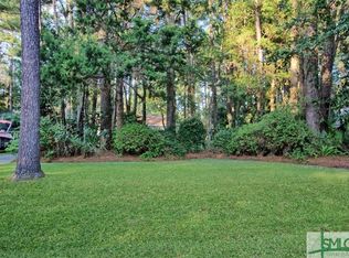 9 Baker Dr, Savannah, GA 31410