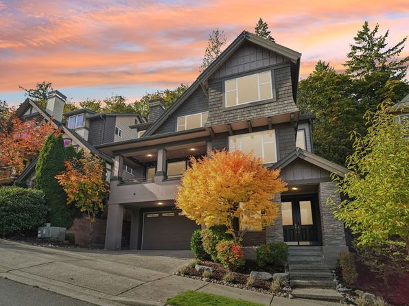 833 Summerhill Ridge Dr NW