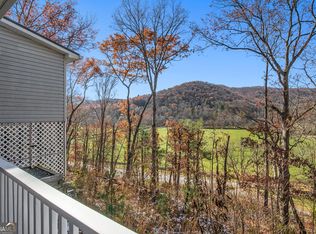 2226 Layson Rd, Hiawassee, GA 30546