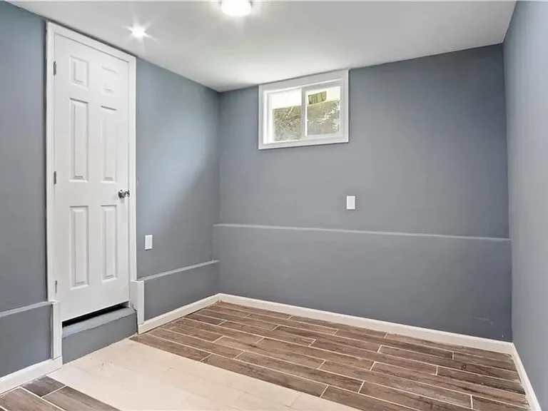 756 Patricia Dr — Photo 6