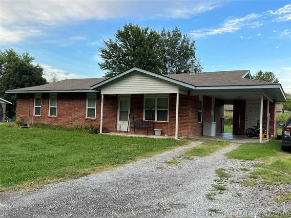 306 N Dugger, Chouteau, OK 74337