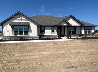 13404 Sage Meadow Cir, Sanger, TX 76266