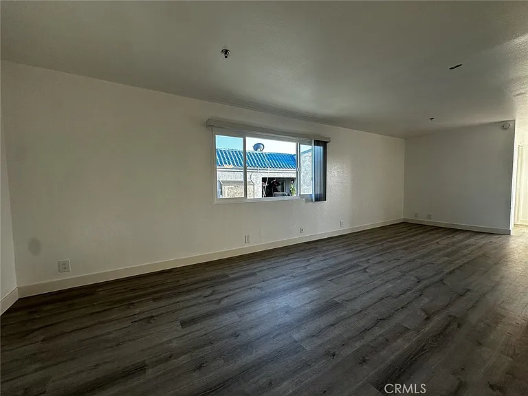 710 W Washington Ave — Photo 5