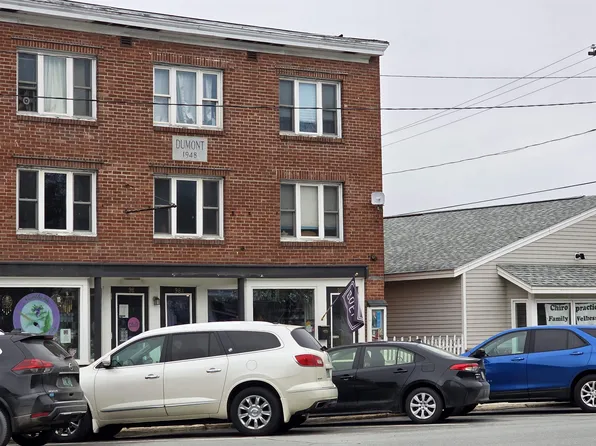 96 Main St APT 6, Lancaster, NH 03584