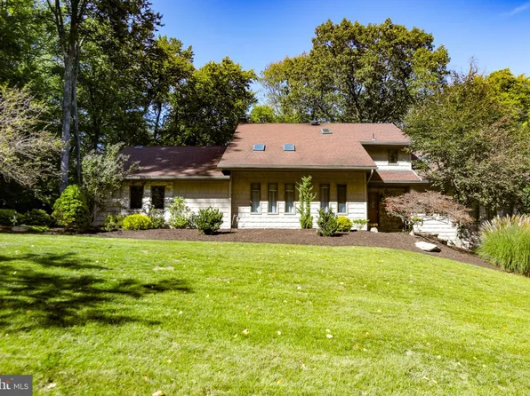 30 Robin Lea Ln, Fleetwood, PA 19522