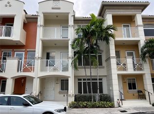 18426 NE 27th Ct, Aventura, FL 33160