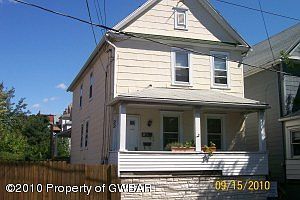 2nd image of 22 E Elm St