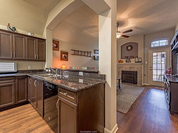 3rd image of 15450 Baker Meadow Loop