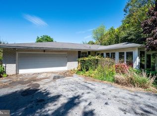1119 Dunkelberger Rd, Leesport, PA 19533
