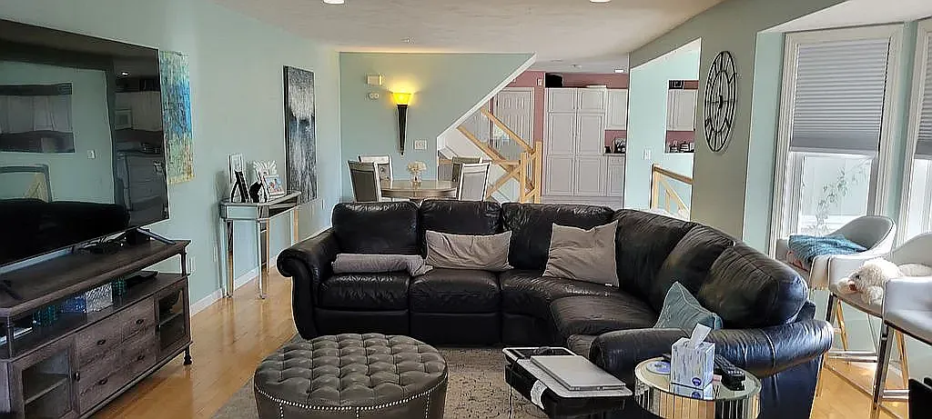3 bed, 2.5 bath, 1968 sqft, $4,000 — Photo 4