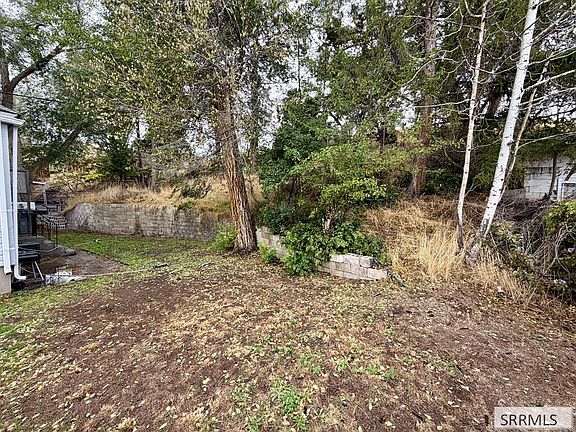 3rd image of 9 Foothill Blvd
