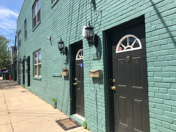 918 Norton St #1, Richmond, VA 23220