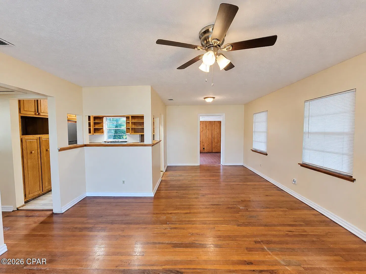 4 bed, 1824 sqft, $1,850 — Photo 2