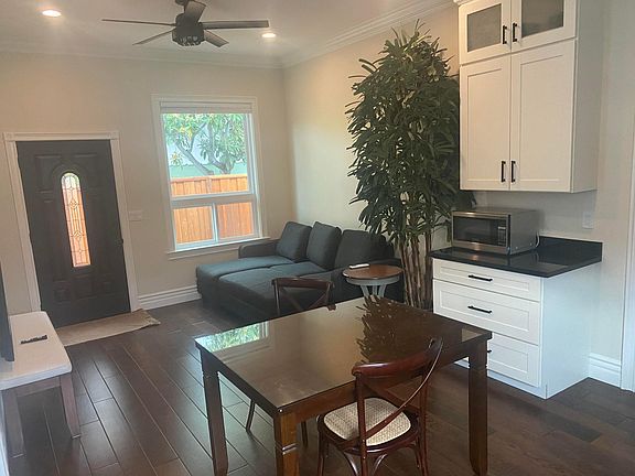 5th image of 1321 Theresa Ave