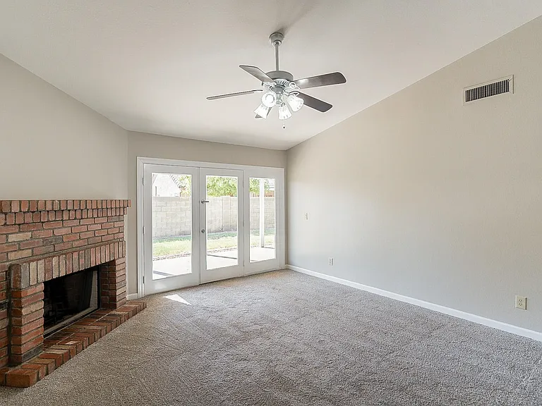 650 S Cheri Lynn Dr — Photo 12