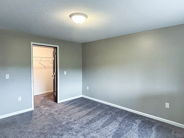 1987 Southridge Ave #3 — Photo 11