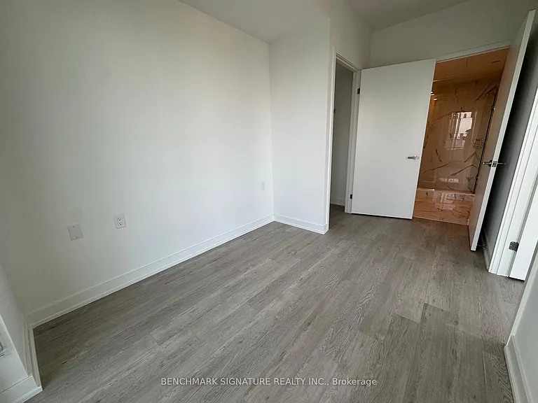 88 Queen St E #4803 — Photo 14