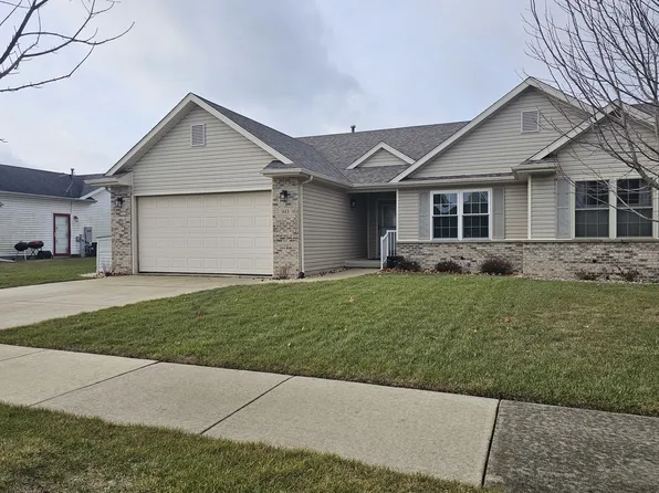 943 Brown Dr, Momence, IL 60954