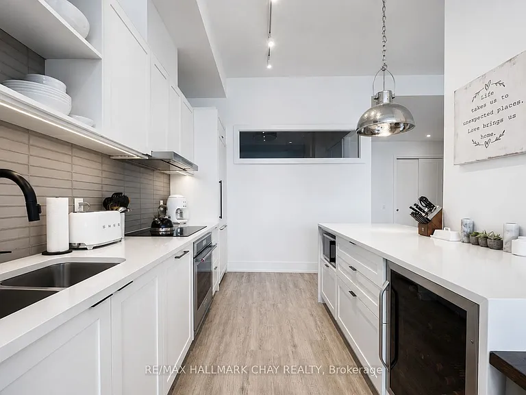 185 Dunlop St E #Penthouse 04 — Photo 15