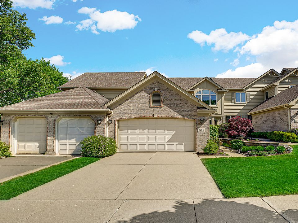 1st image of 2254 Tamarack Dr
