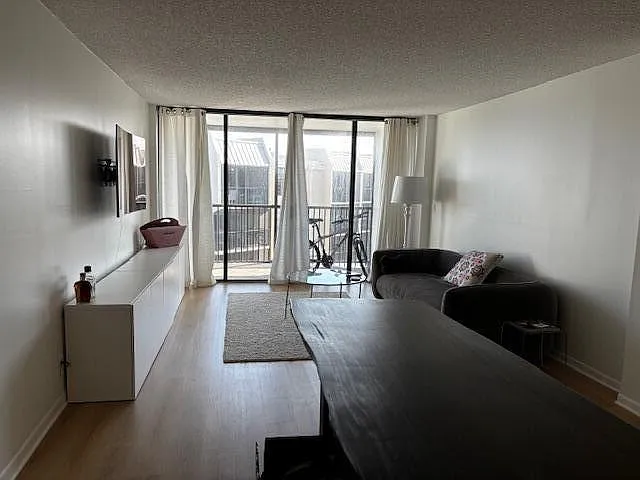 20 Royal Palm Way #6010 — Photo 3