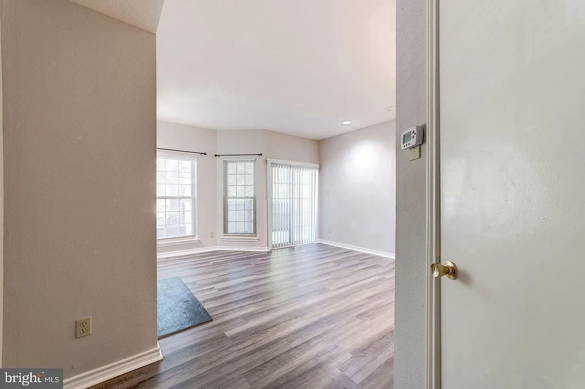 Building Photo - 3903 Penderview Dr #1505