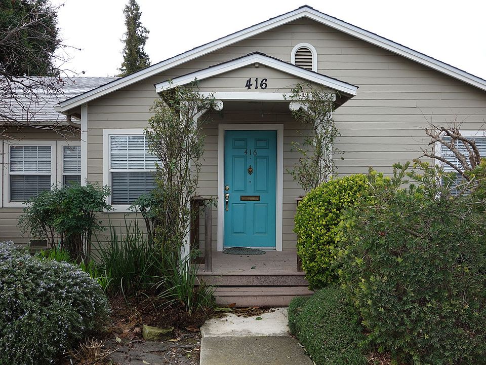 1st image of 416 2nd St