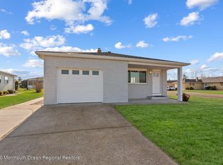 2 Tortola St, Toms River, NJ 08757