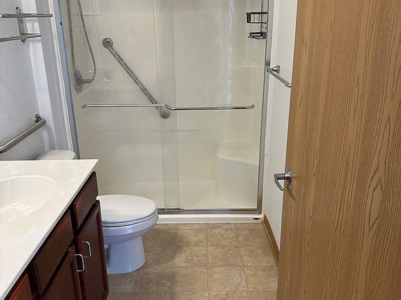 4th image of 2929 21st Ave S APT 411