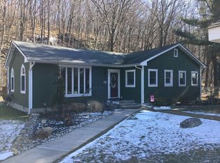 506 Macopin Rd, West Milford, NJ 07480