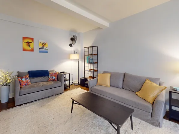 140 East 40th Street image 3 of 14