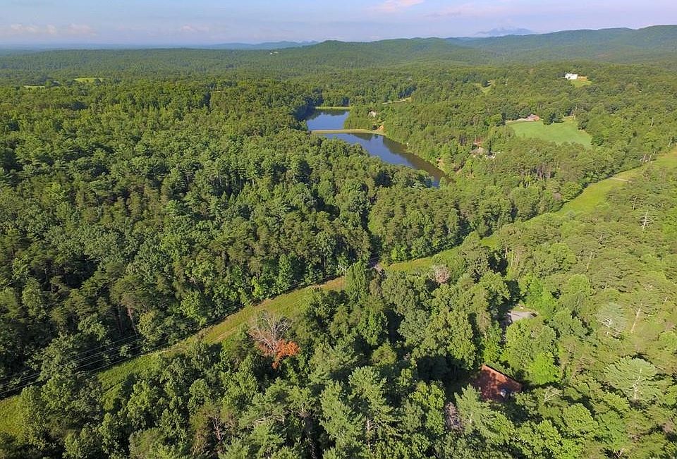 1st image of 1390 Deer Trail Lakes Dr