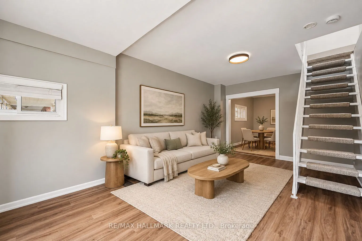 4 bed, $2,950 — Photo 2