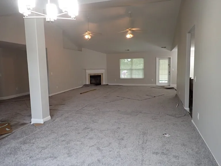237 Cedar Mdw — Photo 5