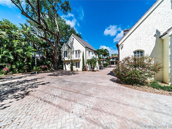 3rd image of 6750 Granada Blvd #0