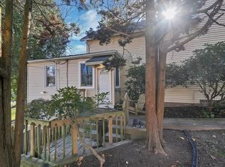 69 Cragmere Rd, Airmont, NY 10901