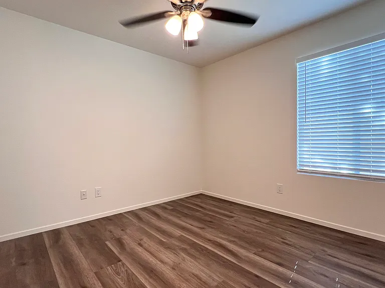 Florida Street Apartments — Photo 43