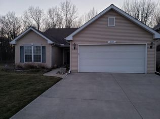 5138 Park Trl, North Ridgeville, OH 44039