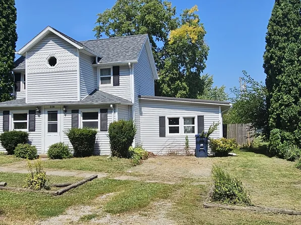 228 E Atkinson St, Sheffield, IL 61361