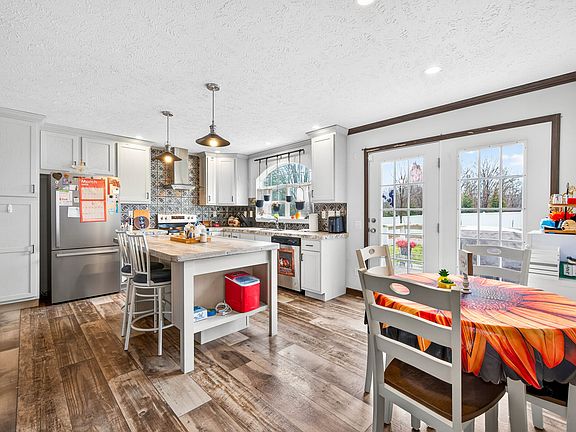 4th image of 785 W Cedar Bluff Rd