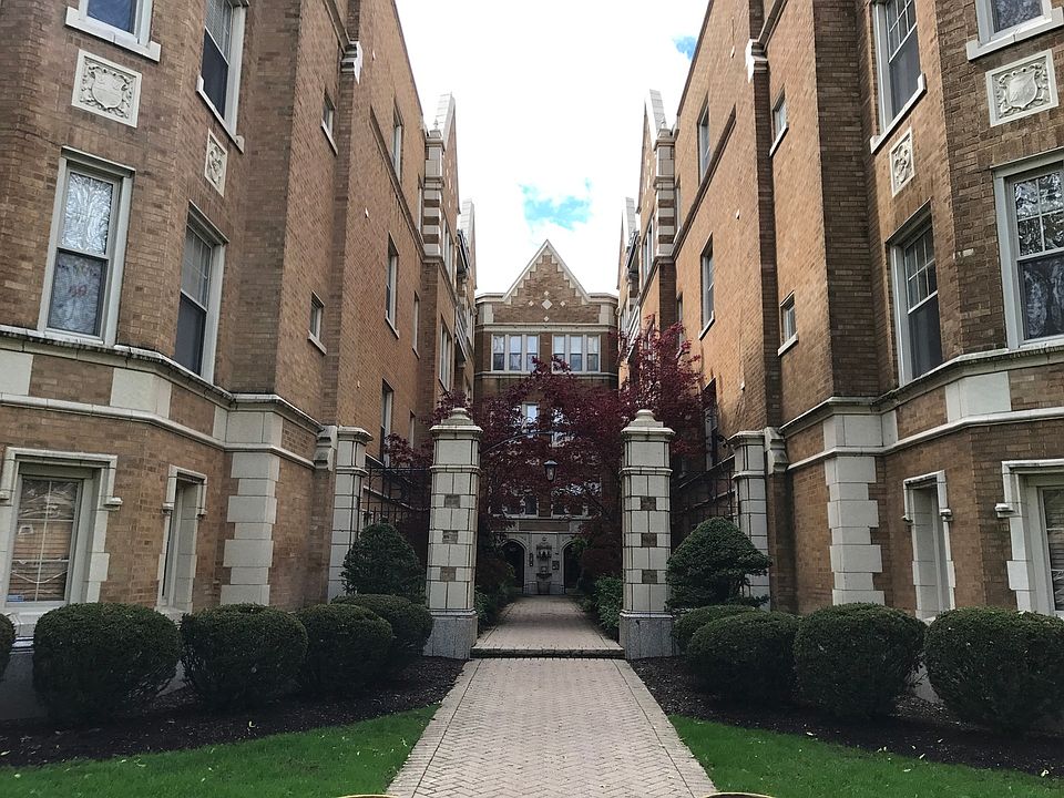 1st image of 1425 W Birchwood Ave APT Gn
